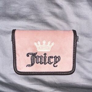 Juicy Couture wallet case
